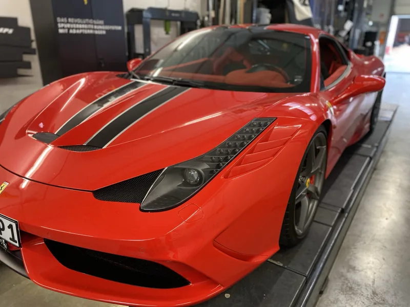 Ferrari in der Werkstatt von KS Cartec